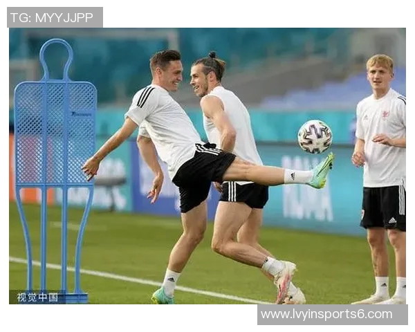 奥林匹克对决贝尔游击赛场激情碰撞引发的战术较量与球员风采